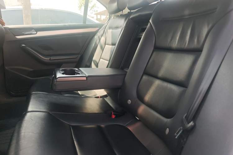 Used Volkswagen Sagitar 2018 1.6L Automatic Comfort Model Interior 4