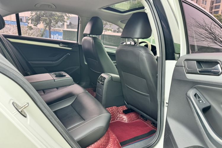 Used Volkswagen Sagitar 2018 280TSI DSG Ignite Edition Interior 6