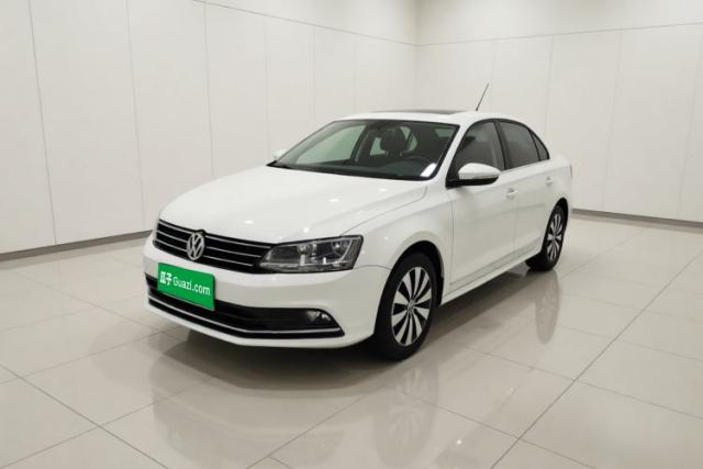 Ojetý Volkswagen Sagitar 2018 1.6L Automatic Comfort Model