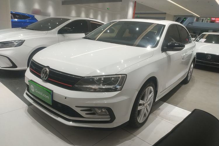 Used Volkswagen Sagitar 2018 280TSI DSG Comfort Model Guazi used car, China used car export, Used car for sale, Used  cars, Cheapest cars for sale