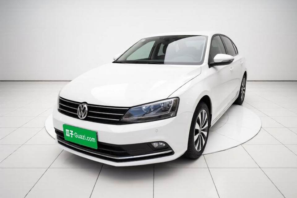Volkswagen Sagitar 2018