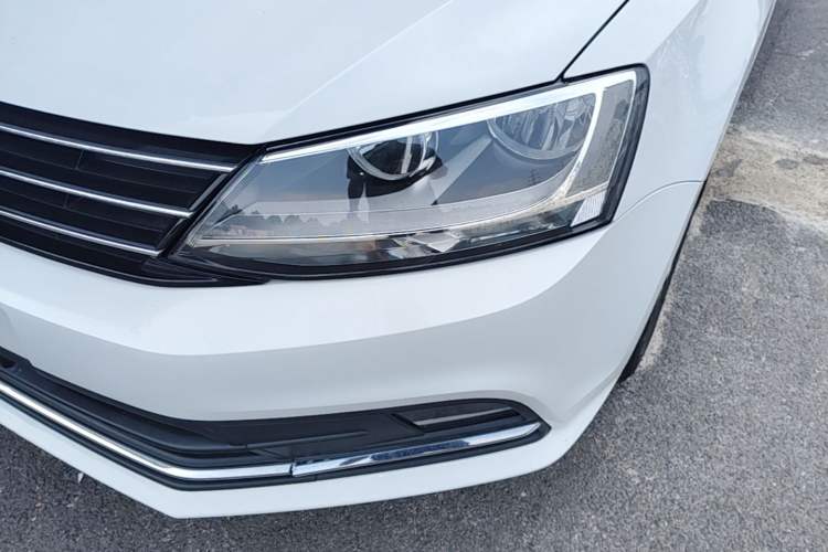 Used Volkswagen Sagitar 2018 180TSI DSG Prestige Edition Left Front Headlight