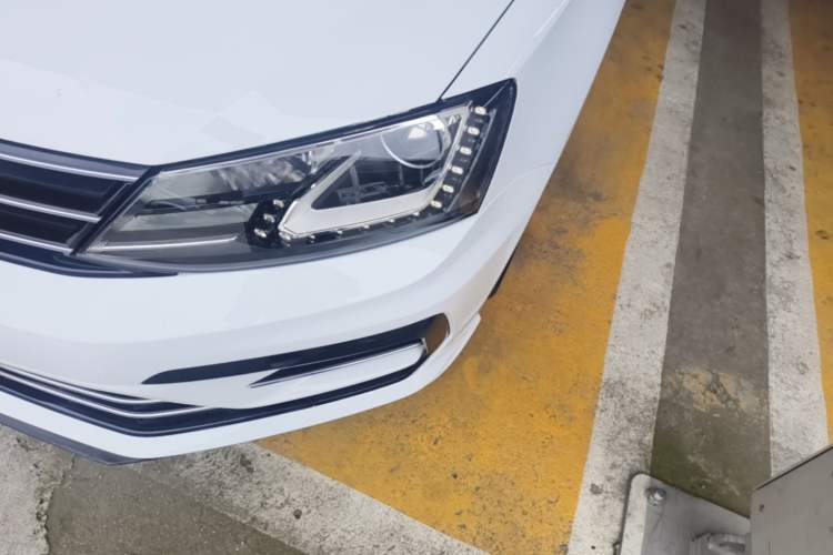 Used Volkswagen Sagitar 2018 280TSI DSG Ignite Edition Left Front Headlight