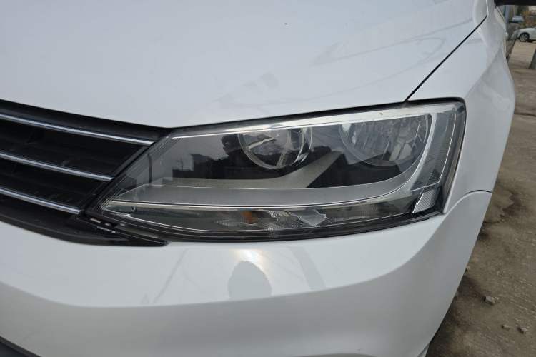 Used Volkswagen Sagitar 2018 1.6L Automatic Fashion Model Left Front Headlight