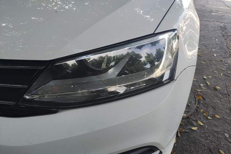 Used Volkswagen Sagitar 2018 1.6L Automatic Fashion Model Left Front Headlight