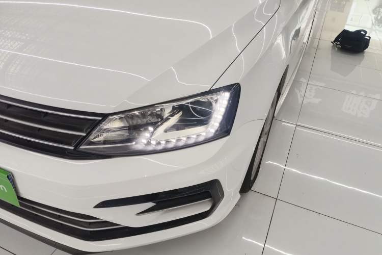 Used Volkswagen Sagitar 2018 280TSI DSG Ignite Edition Left Front Headlight