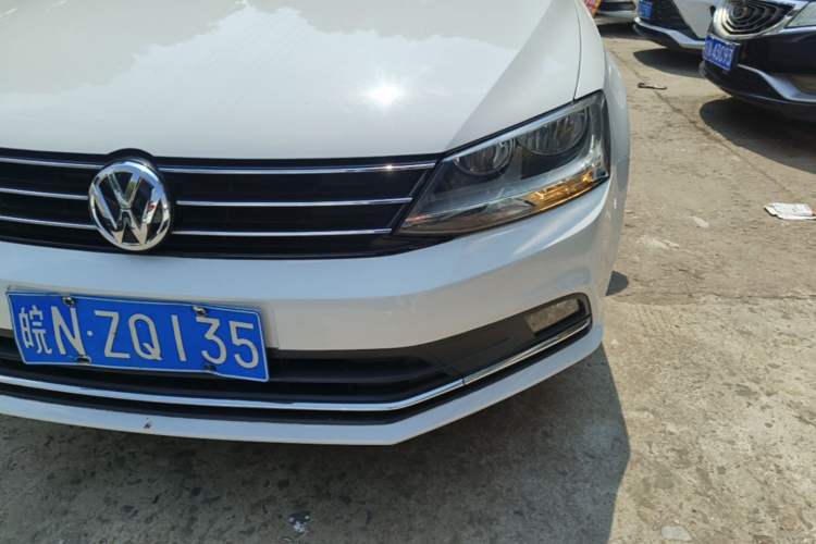 Used Volkswagen Sagitar 2018 1.6L Automatic Comfort Model Left Front Headlight