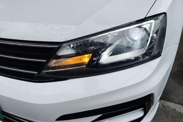 Used Volkswagen Sagitar 2018 280TSI DSG Ignite Edition Left Front Headlight