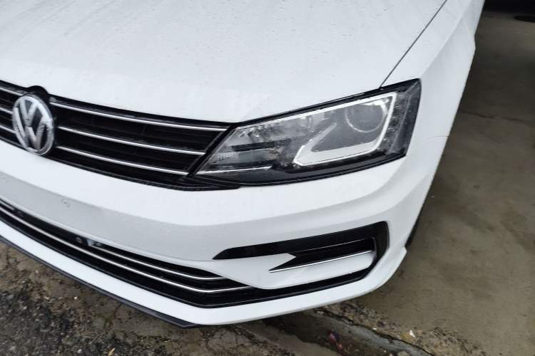 Used Volkswagen Sagitar 2018 280TSI DSG Ignite Edition Left Front Headlight