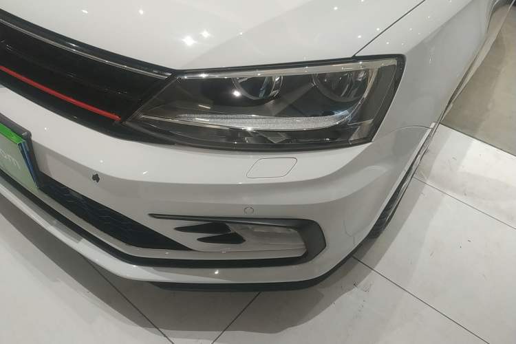 Used Volkswagen Sagitar 2018 280TSI DSG Comfort Model Left Front Headlight