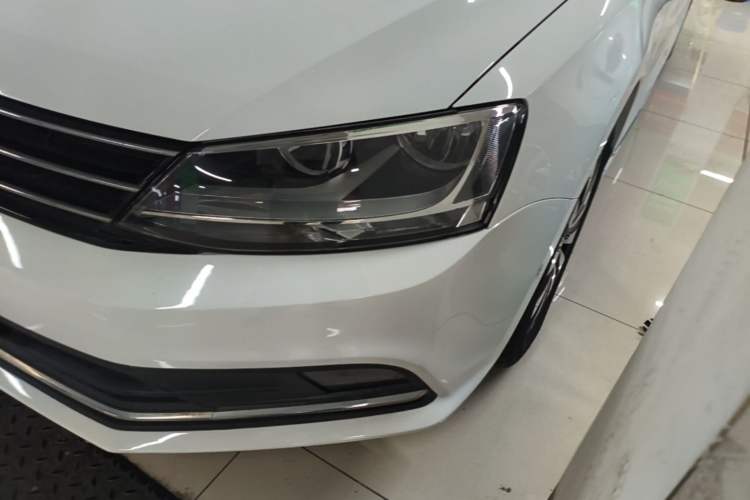 Used Volkswagen Sagitar 2018 1.6L Automatic Comfort Model Left Front Headlight