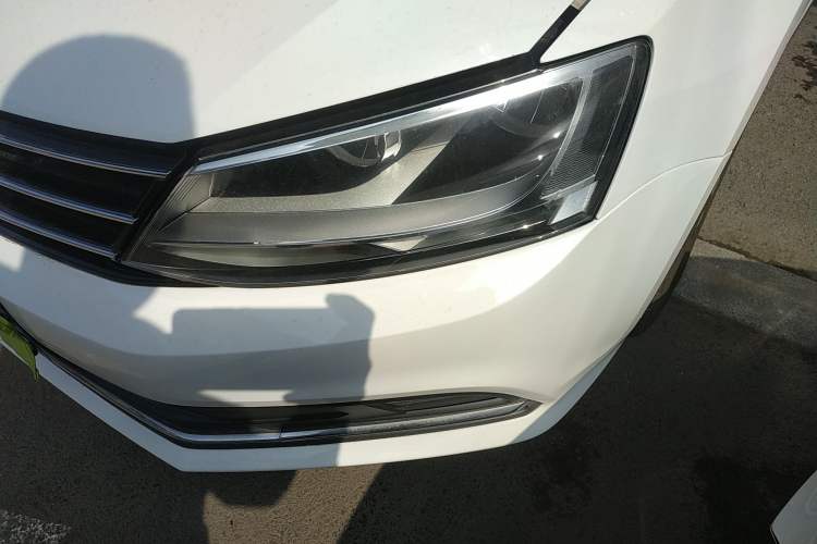 Used Volkswagen Sagitar 2018 1.6L Automatic Comfort Model Left Front Headlight