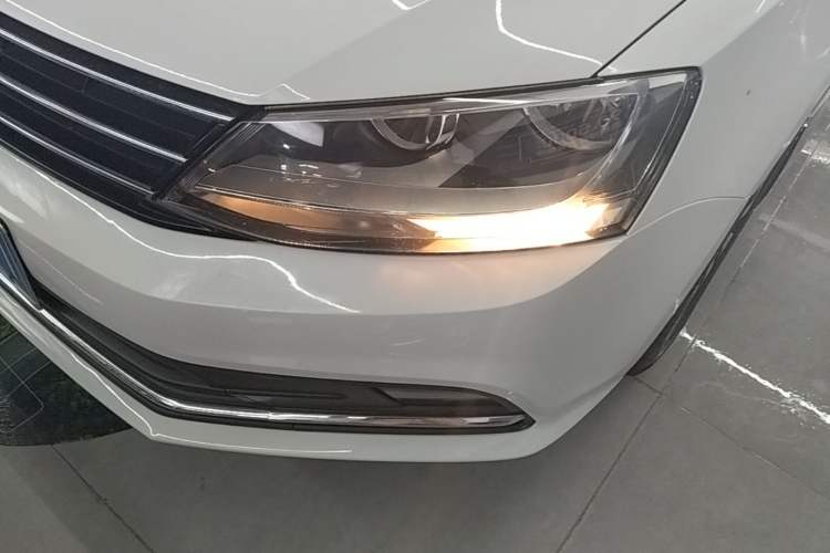 Used Volkswagen Sagitar 2018 180TSI DSG Prestige Edition Left Front Headlight
