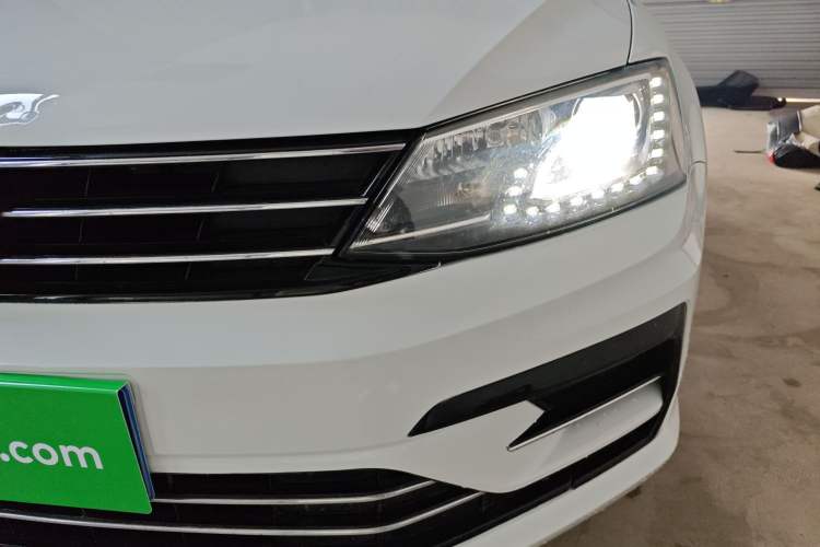 Used Volkswagen Sagitar 2018 280TSI DSG Ignite Edition Left Front Headlight