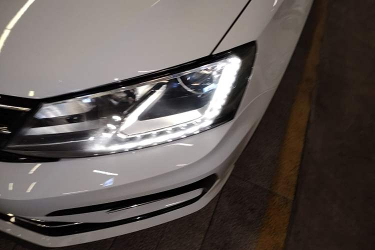 Used Volkswagen Sagitar 2018 280TSI DSG Ignite Edition Left Front Headlight
