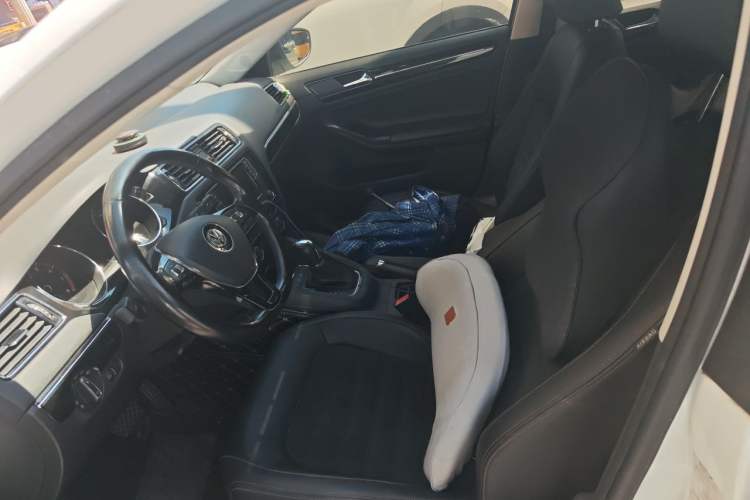 Used Volkswagen Sagitar 2018 280TSI DSG Luxury Model Left Front Seat