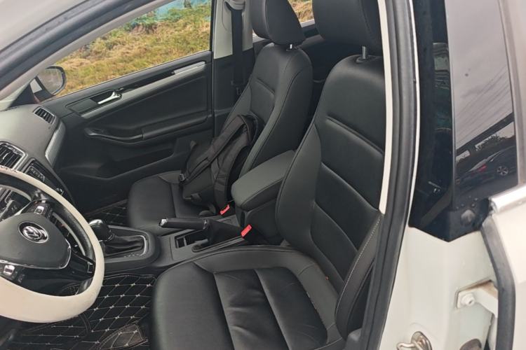 Used Volkswagen Sagitar 2018 1.6L Automatic Comfort Model Left Front Seat