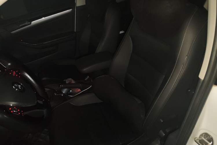 Used Volkswagen Sagitar 2018 280TSI DSG Ignite Edition Left Front Seat
