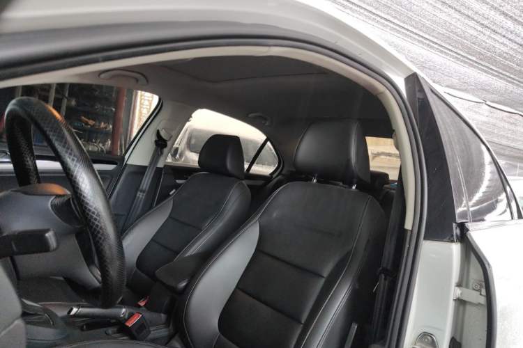 Used Volkswagen Sagitar 2018 280TSI DSG Ignite Edition Left Front Seat