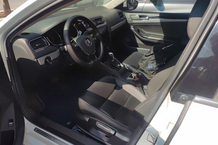 Used Volkswagen Sagitar 2018 280TSI DSG Ignite Edition Left Front Seat