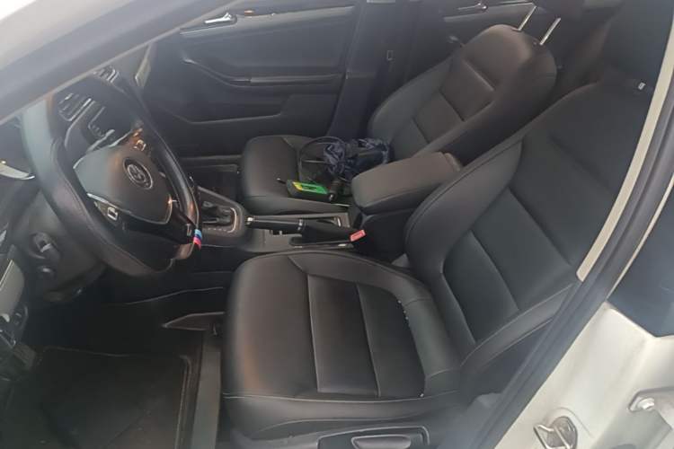 Used Volkswagen Sagitar 2018 180TSI DSG Prestige Edition Left Front Seat