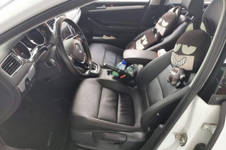 Used Volkswagen Sagitar 2018 280TSI DSG Ignite Edition Left Front Seat