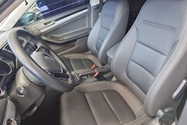 Used Volkswagen Sagitar 2018 1.6L Automatic Comfort Model Left Front Seat