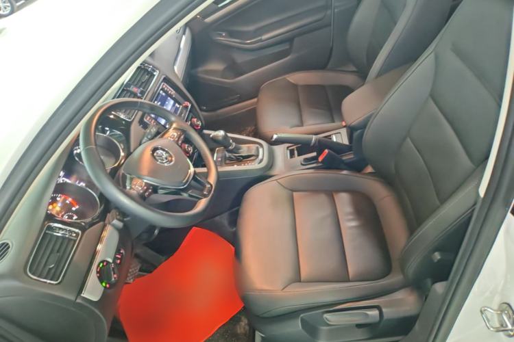 Used Volkswagen Sagitar 2018 180TSI DSG Prestige Edition Left Front Seat