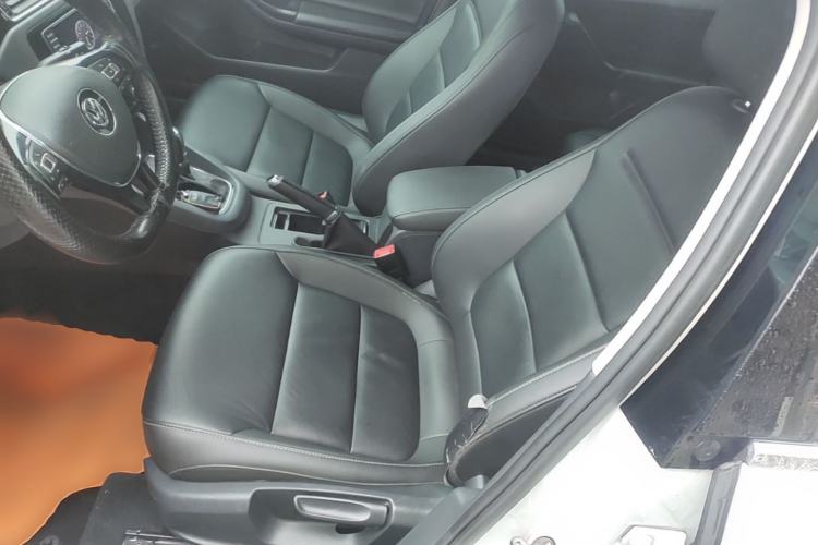Used Volkswagen Sagitar 2018 1.6L Automatic Comfort Model Left Front Seat