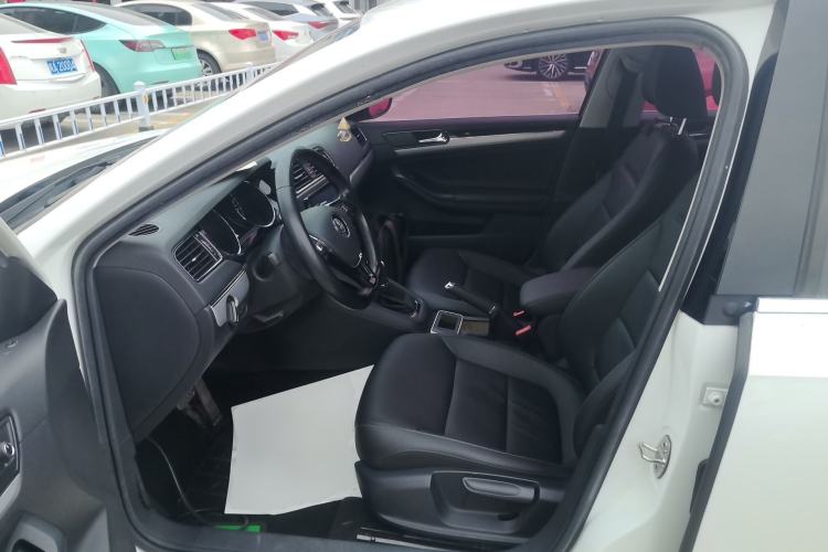 Used Volkswagen Sagitar 2018 280TSI DSG Ignite Edition Left Front Seat