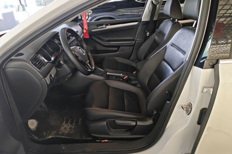 Used Volkswagen Sagitar 2018 1.6L Automatic Comfort Model Left Front Seat