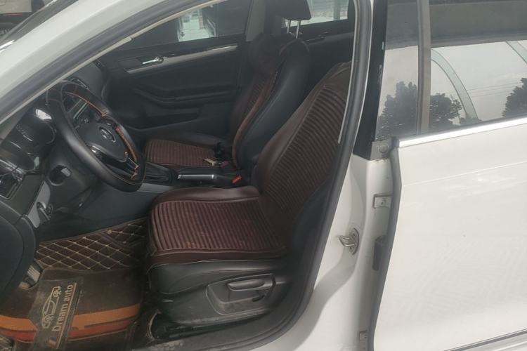 Used Volkswagen Sagitar 2018 1.6L Automatic Comfort Model Left Front Seat