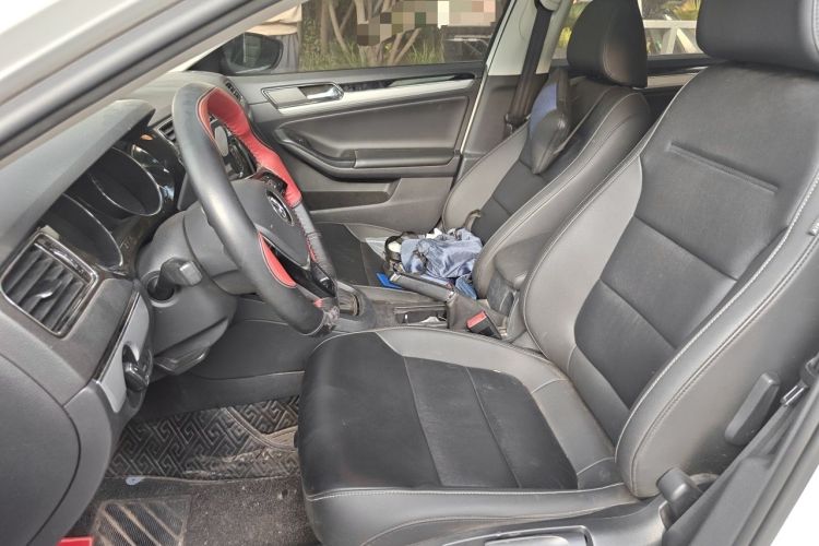 Used Volkswagen Sagitar 2018 280TSI DSG Ignite Edition Left Front Seat