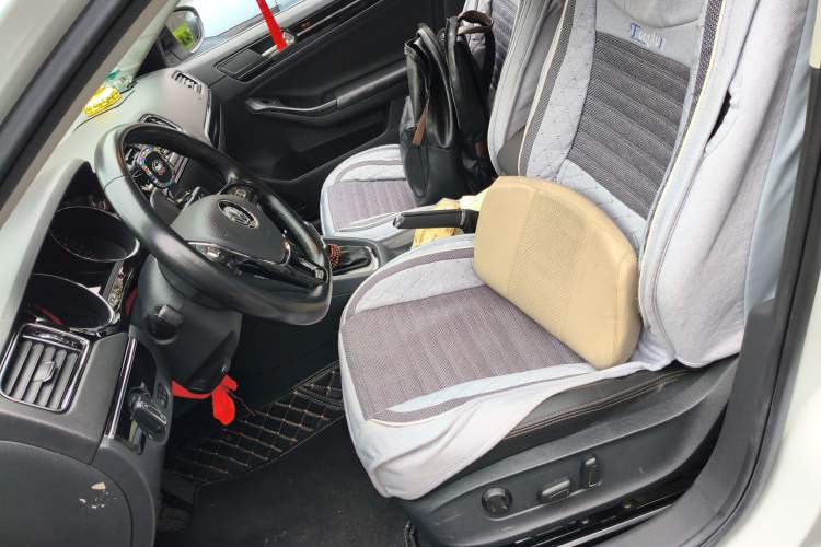 Used Volkswagen Sagitar 2018 280TSI DSG Luxury Model Left Front Seat