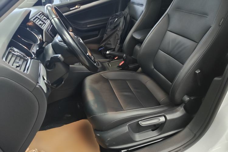 Used Volkswagen Sagitar 2018 280TSI DSG Ignite Edition Left Front Seat