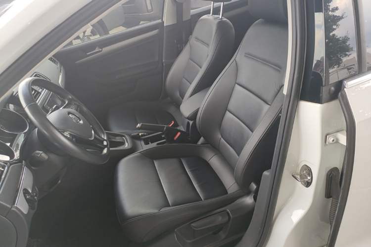 Used Volkswagen Sagitar 2018 280TSI DSG Ignite Edition Left Front Seat