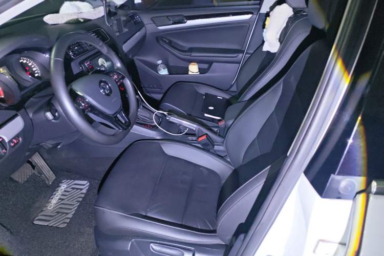 Used Volkswagen Sagitar 2018 1.6L Automatic Comfort Model Left Front Seat