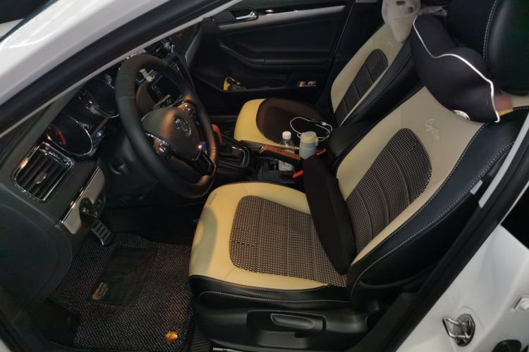 Used Volkswagen Sagitar 2018 1.6L Automatic Comfort Model Left Front Seat