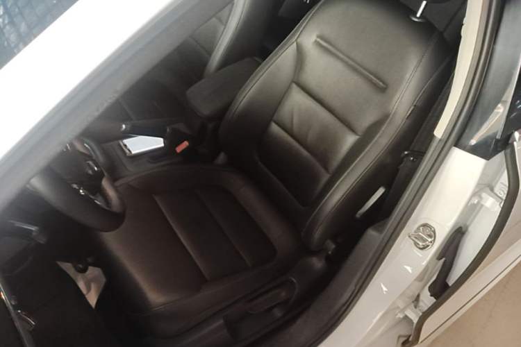 Used Volkswagen Sagitar 2018 280TSI DSG Ignite Edition Left Front Seat