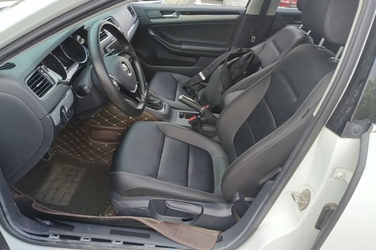 Used Volkswagen Sagitar 2018 1.6L Automatic Comfort Model Left Front Seat