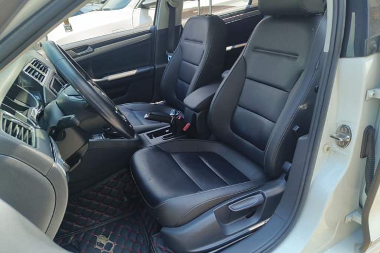Used Volkswagen Sagitar 2018 1.6L Automatic Comfort Model Left Front Seat