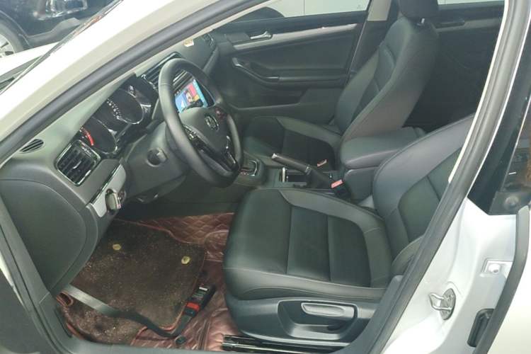 Used Volkswagen Sagitar 2018 280TSI DSG Ignite Edition Left Front Seat