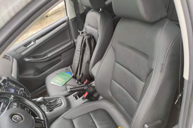 Used Volkswagen Sagitar 2018 1.6L Automatic Comfort Model Left Front Seat