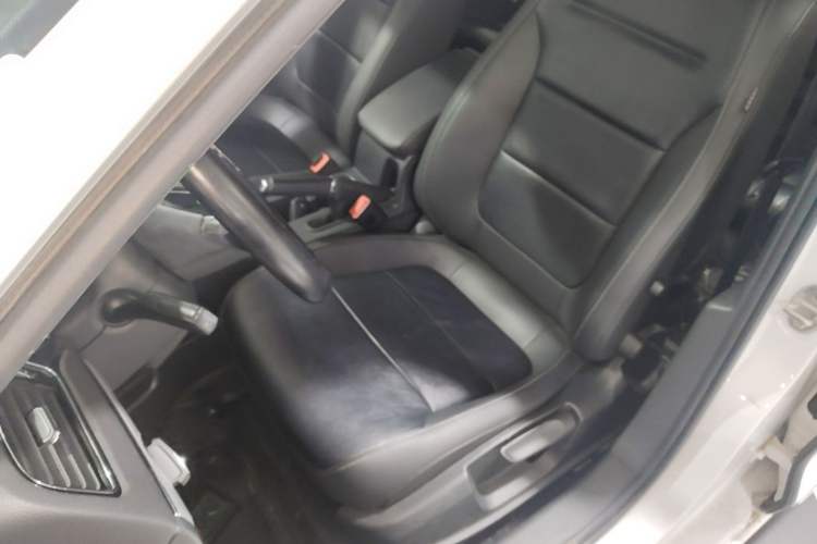 Used Volkswagen Sagitar 2018 1.6L Automatic Comfort Model Left Front Seat