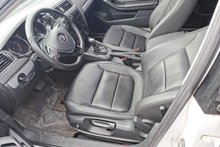 Used Volkswagen Sagitar 2018 280TSI DSG Comfort Model Left Front Seat