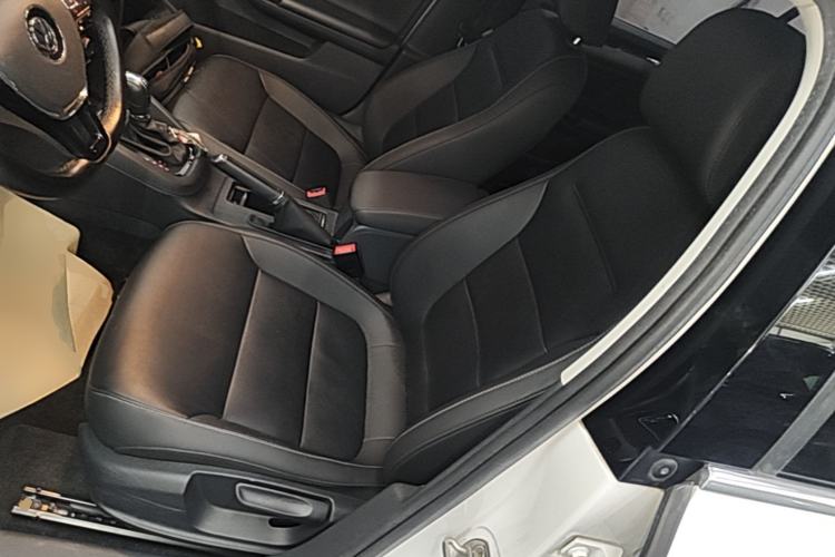 Used Volkswagen Sagitar 2018 180TSI DSG Prestige Edition Left Front Seat