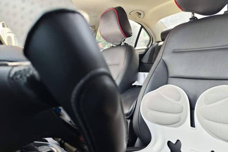 Used Volkswagen Sagitar 2018 1.6L Automatic Comfort Model Left Front Seat
