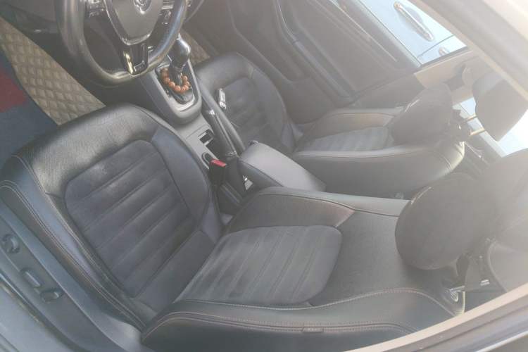 Used Volkswagen Sagitar 2018 280TSI DSG Luxury Model Left Front Seat