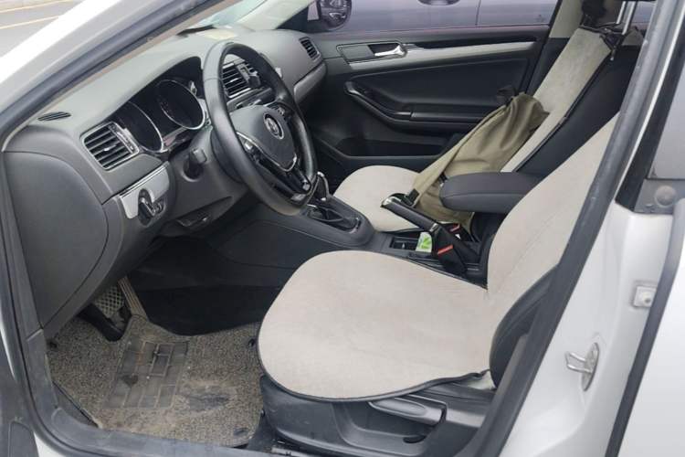 Used Volkswagen Sagitar 2018 280TSI DSG Ignite Edition Left Front Seat