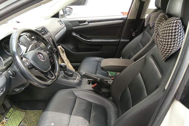 Used Volkswagen Sagitar 2018 1.6L Automatic Comfort Model Left Front Seat